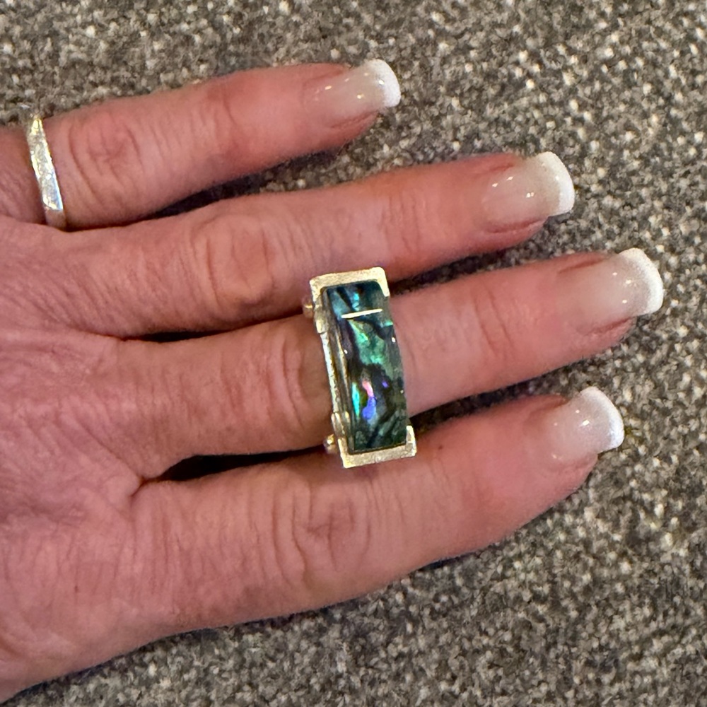 Kendra Scott Elegant Abalone Shell Ring - image 2